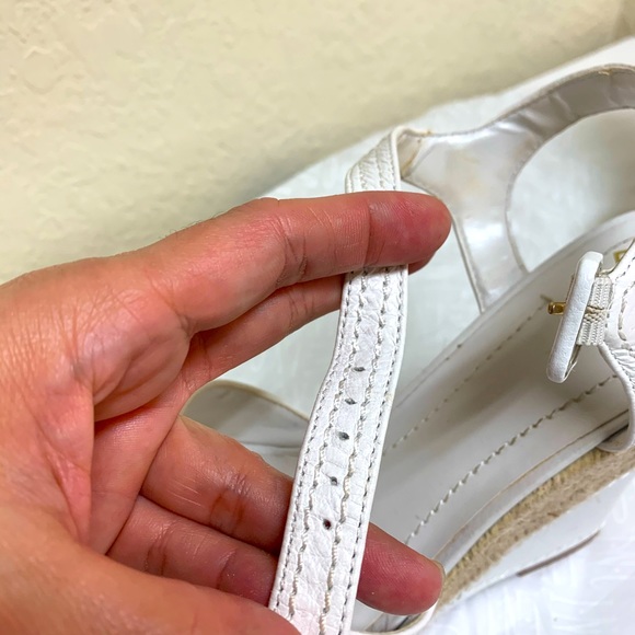 BCBG wedge size 6B - Picture 10 of 10